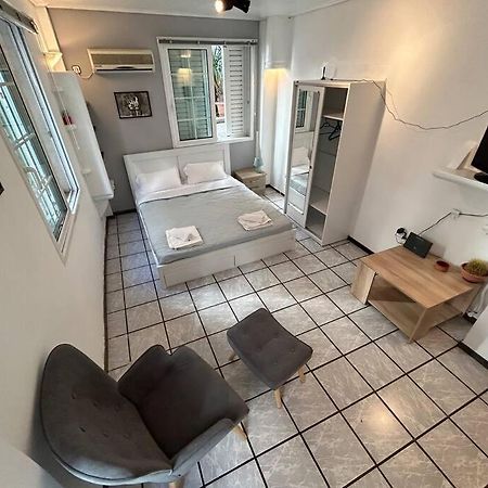 Appartamento Urban Flat Next To Kalimarmaro Atene Esterno foto